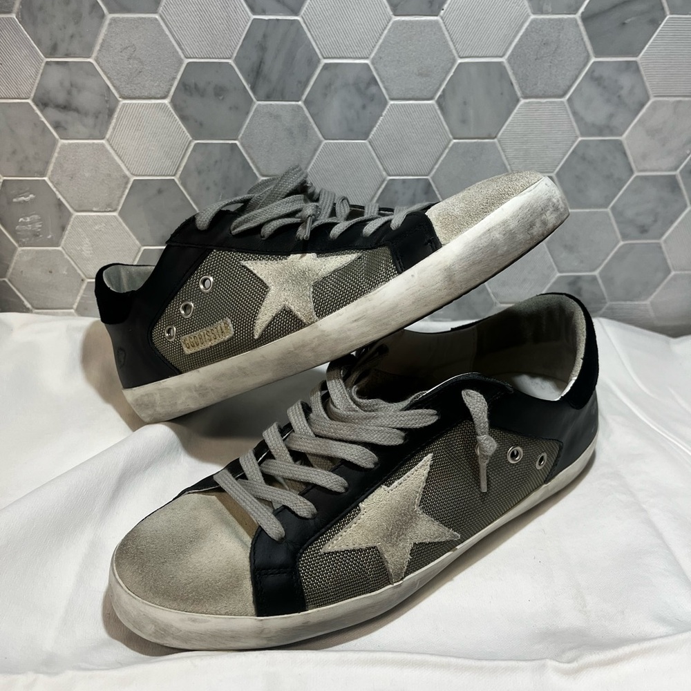 Golden Goose Men's Black and Gray Star Sneakers